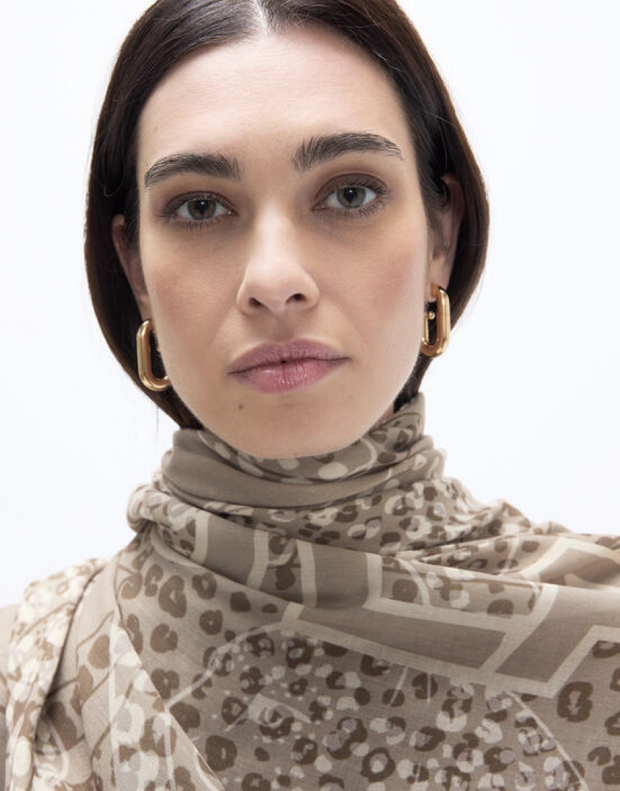 Шал LOLA CASADEMUNT